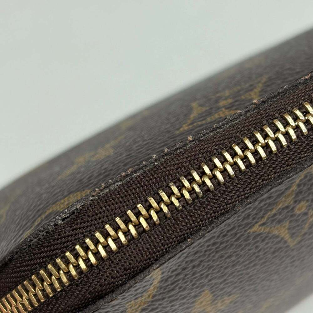 LOUIS VUITTON Brown Monogram Pochette Pouch - Picture 4 of 8
